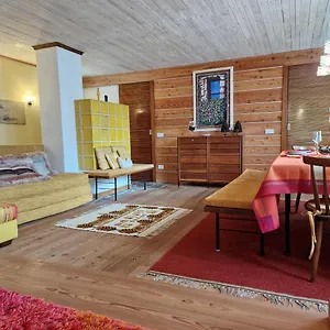 Yvonne Villa Borca di Cadore